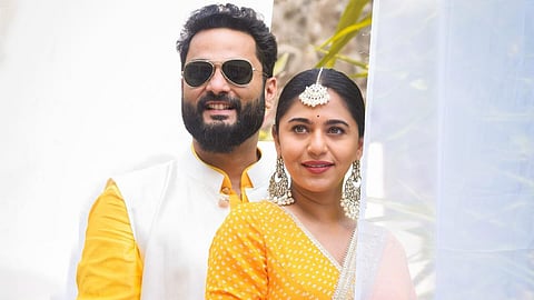 Mrunamyee Deshpande-Swapnil Rao Lovestory