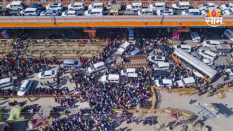 Maha Kumbh Traffic Jam: बापरे! 300 किमी ट्रॅफिकजॅम, प्रयागराज ते मध्य प्रदेश वाहनांच्या रांगा; जगातलं सर्वात मोठं ट्रॅफिकजॅम, पाहा VIDEO