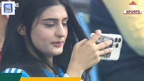 Mystery Girl: भारत- ऑस्ट्रेलिया सामन्यातील ती मिस्ट्री गर्ल कोण? का होतेय तिची चर्चा ?
