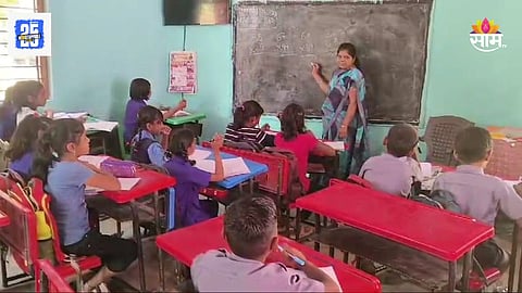 Buldhana Education: शिक्षणाचा बोजवारा! विद्यार्थ्यांना शिक्षकांऐवजी मजूर देतात धडे, बुलडाण्यातील भीषण वास्तव