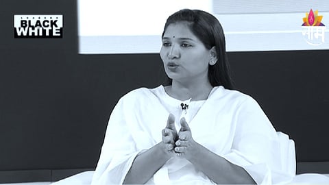 Karuna Sharma on Dhananjay Munde