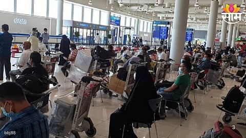 500 Maharashtrian Tourists Return From Dubai :