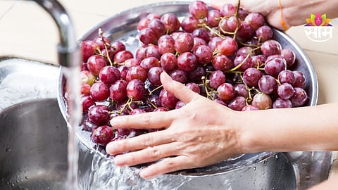 Grapes Cleaning