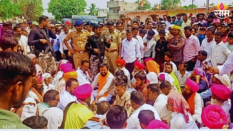 Solapur Anjangaon Shivaji Maharaj Statue