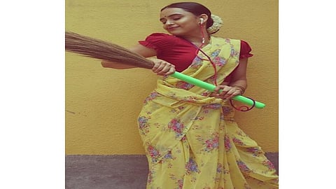 पर्ण पेठे बनली रॅपर ? पर्णने मराठी, हिंदी, पारसी, गुजराती भाषेत केलं रॅप