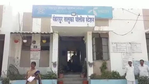 Nirbhaya squad rescued his wife and two daughters