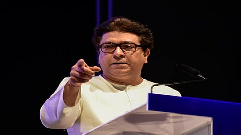 मनसेच बदलाचे संकेत, राज ठाकरेंच्या भूमिकेकडे लक्ष