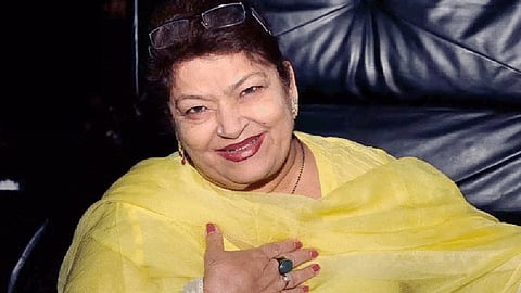 वाचा| ...आणि कोरिओग्राफर सरोज खान रुग्णालयात दाखल