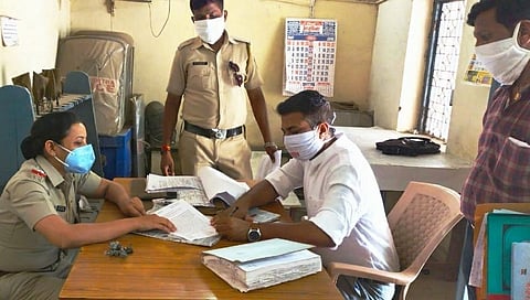 Filed a case against a corona patient for violating a home isolation order