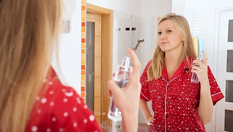 skin care Be careful when spraying body otherwise