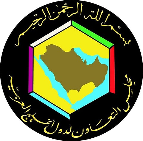 "الصحة الخليجي" يوضح وسائل ابتزاز الأطفال الإلكترونية وعلاماتها وحلولها