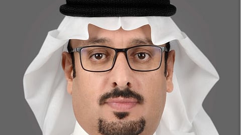 مدير التعليم بمحافظة سراة عبيدة حسن العلكمي
