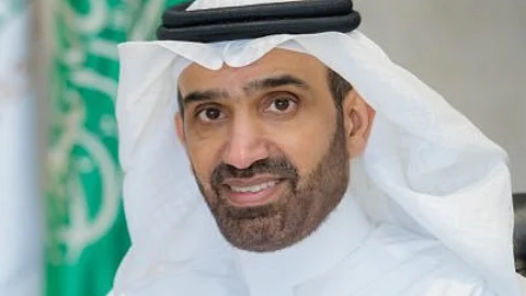 وزير الموارد البشرية والتنمية الاجتماعية أحمد الراجحي