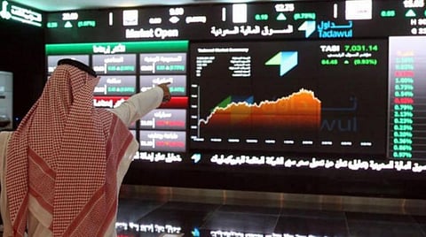 مؤشر "الأسهم السعودية" يغلق منخفضًا عند 12831 نقطة