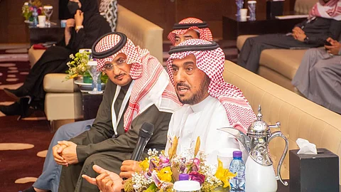 استشاري التغذية السريرية الدكتور عبدالعزيز العثمان
