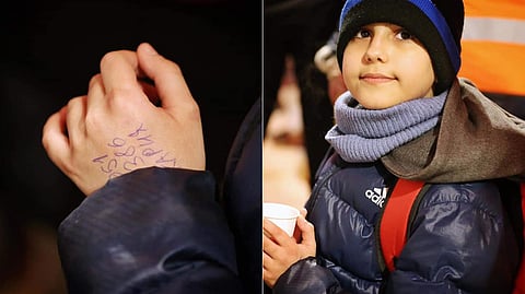 برقم هاتف كُتب على يده.. شاهد طفلًا أوكرانيًّا يعبر بمفرده الحدود إلى سلوفاكيا