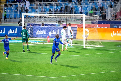 هدف ماريغا في "كلاسيكو الهلال والأهلي" الأجمل في الجولة 25
