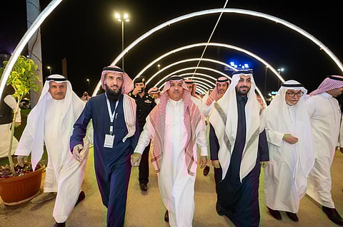 وفر معرض "دلني على الطيب" بعنيزة فرص عمل موسمية لأكثر من 500 بائع وبائعة