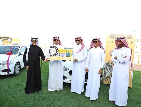 "مسايفة" و"مصلحة" يتوجان بسيارتي "لافيرن" في حفل فروسية حائل