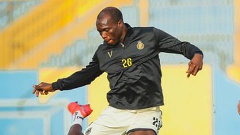 لاعب النصر الكاميروني فينسنت أبوبكر