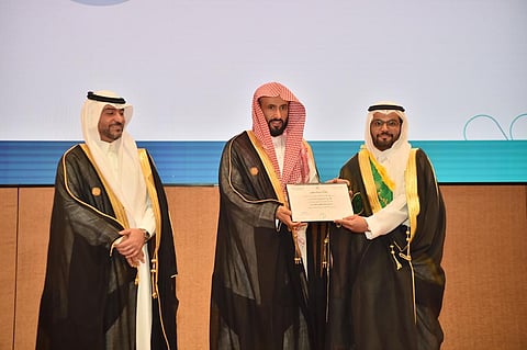 "الذيابي" يحصل على الدبلوم العالي للعلوم القانونية من معهد الإدارة