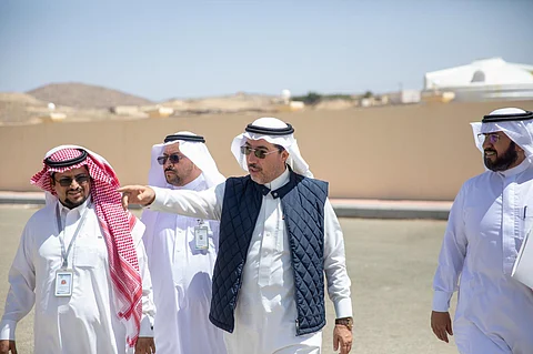 أمين عسير يفتتح بلدية العرين الفرعية ويحث منسوبيها على مضاعفة الجهود