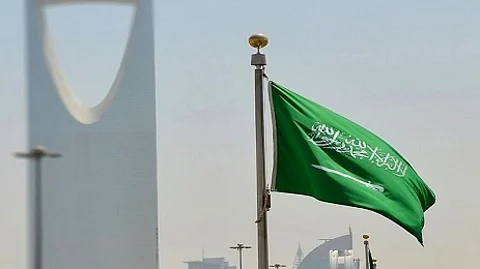 نُفِّذ فيهم حُكْم القتل اليوم.. "البراهيم" و"المجنحي" و"سعيد" و"الكبوري" يمنيون تخابروا مع جهة أجنبية معادية للمملكة