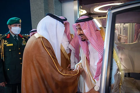 خادم الحرمين الشريفين الملك سلمان بن عبدالعزيز يصل جدة قادماً من الرياض