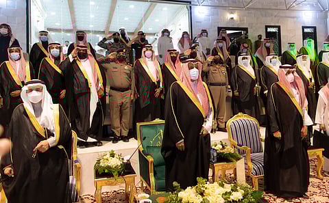 "حسام بن سعود" يوجّه بإنشاء مكتب علاقات الطلاب لربط الخريجين بسوق العمل