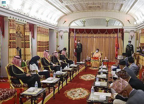 رئيسة نيبال تستقبل وزير الخارجية وتحمّله نقل تحياتها لـ "القيادة"