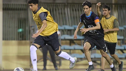 جانب من منافسات دوري المدارس لكرة القدم للبنين