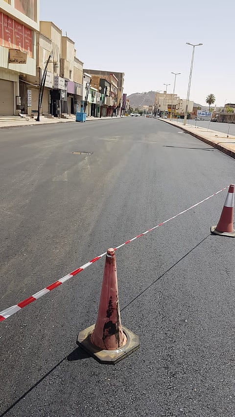 بعد رصد "سبق" للملاحظات.. أمين حائل يوجه بصيانة طريق حيوي