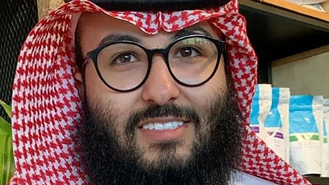 علي التبيناوي