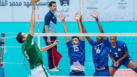 جانب من منافسات كأس الاتحاد السعودي للكرة الطائرة