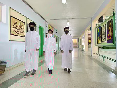 شاهد.. همة ونشاط وعزيمة وحضور مميز لطلاب مدارس الأفلاج