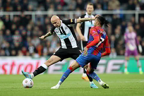 يواصل زحفه نحو البقاء مع الكبار .. " نيوكاسل يونايتد" يتغلب على كريستال بالاس