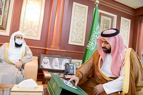 نائب أمير جازان محمد بن عبدالعزيز بن محمد يدشن حملة اعتزاز