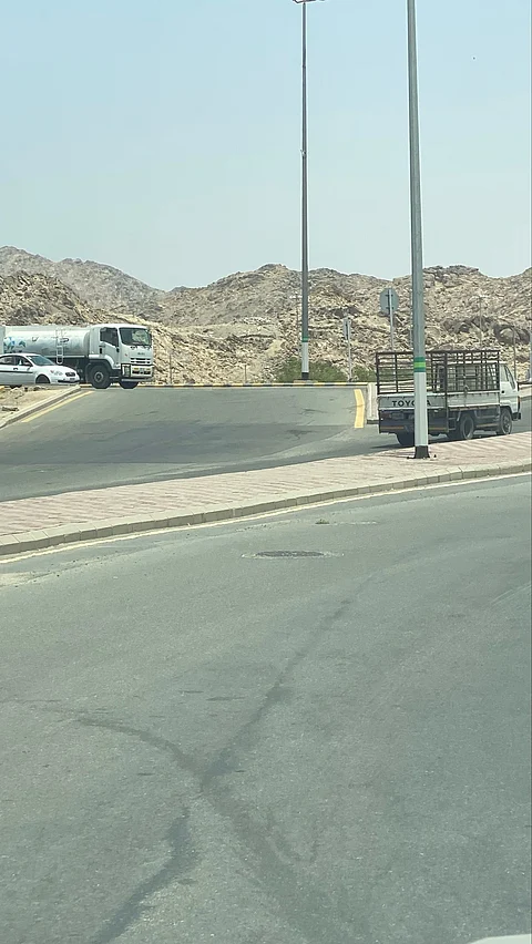 تفاعلاً مع "سبق".. ضبط وإيقاف قائد "دينا" عكست طريقاً مسرعةً بمكة