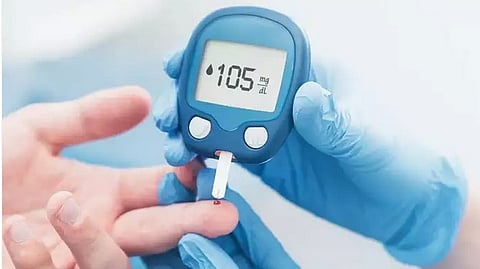 تجمع القصيم الصحي يحذّر من علامات ارتفاع السكر بالدم ويدعو للفحص المبكر