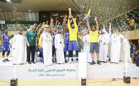 من أمام "الهلال".. "النصر" يتوّج ببطولة المربع الذهبي