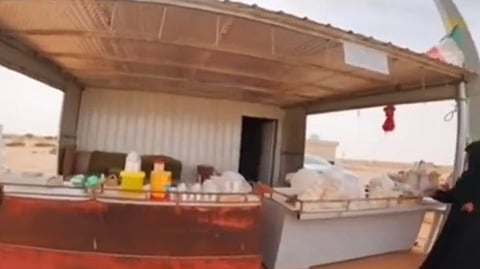 كرم وبساطة.. "أم سلطان" تحكي لـ"سبق" قصة الرحالة وعفوية الحديث