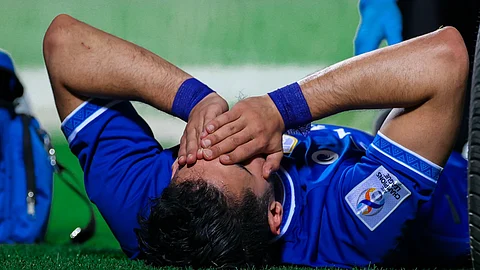 "الشهراني": لاعب الهلال "الشهري" قد يحتاج لعملية جراحية وفترة طويلة من العلاج