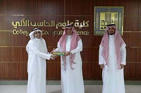 تكريم جامعة الملك خالد لـ18 طالباً حصدوا "شهادات تقنية عالمية"