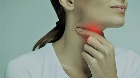 طبيب: المضادات الحيوية غير مفيدة في 70 بالمئة من حالات التهاب الحلق