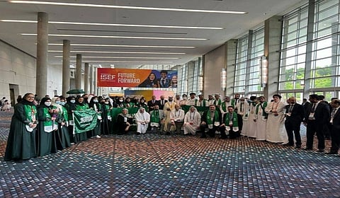 مشاركاتهم الأولى تُوّجت بجائزتين والأخيرة بـ22.. كيف يشارك الطلاب السعوديون في "آيسف"؟