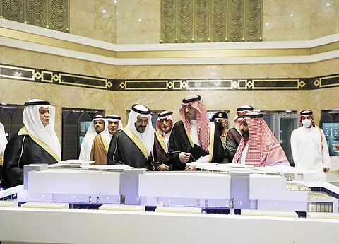 الأمير سعود بن جلوي يدشن مشروع مقصد جدة
