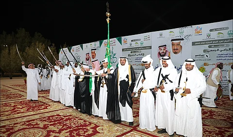 عبر فعاليات تستمر لـ 4 أيام.. أشيقر تحتفل بالعيد والأهالي يتبادلون التهاني
