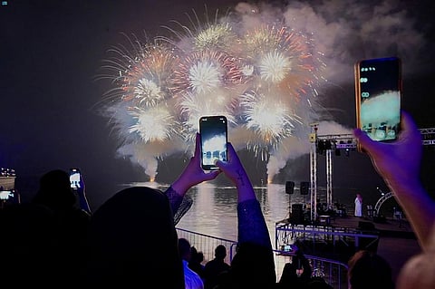 زائرون من جنسيات مختلفة يشيدون بتنوع الفعاليات وتعدد المواقع في "موسم جدة"