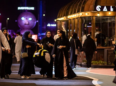 إدارة موسم جدة تطرح باقتَيْ الإجازة للعائلة والأصحاب لدخول عدد من مناطق الفعاليات