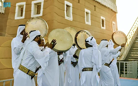"الفنون الشعبية" بنجران تملأ العيد بالفرح والسعادة